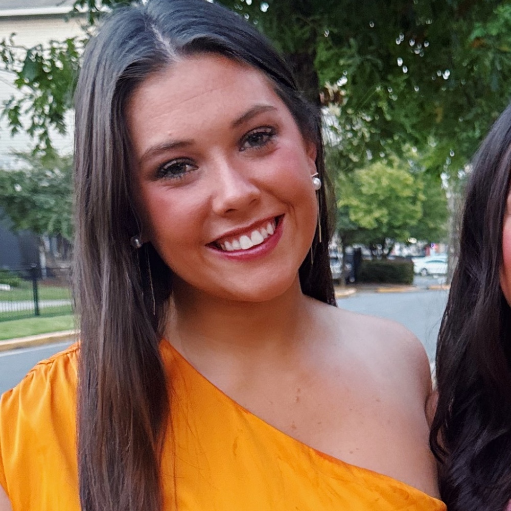 Meet your Posher, Emma
